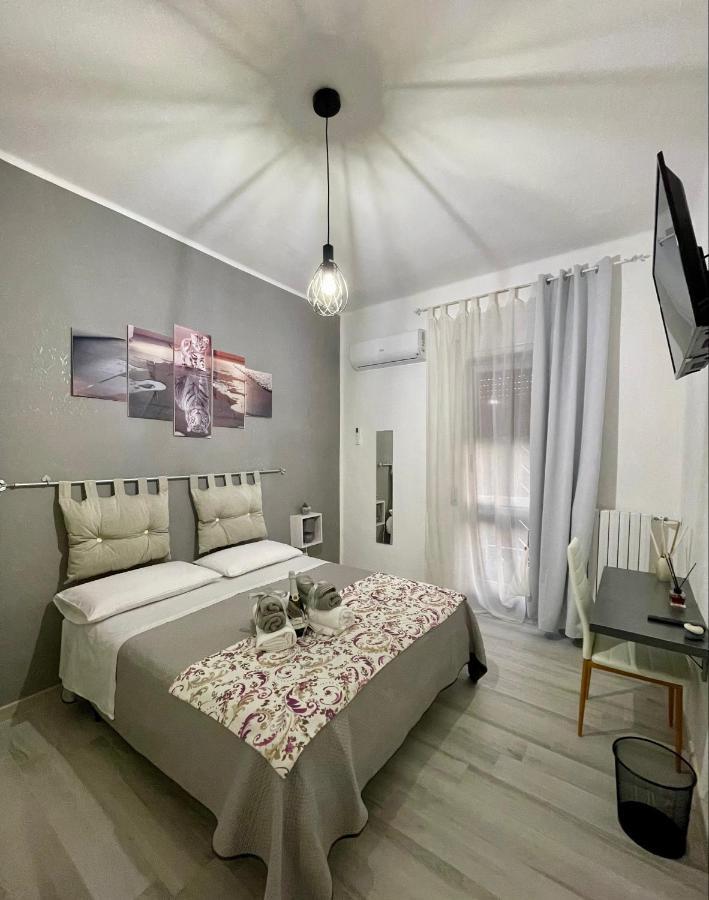 Rosaria'S Home Бриндизи Экстерьер фото